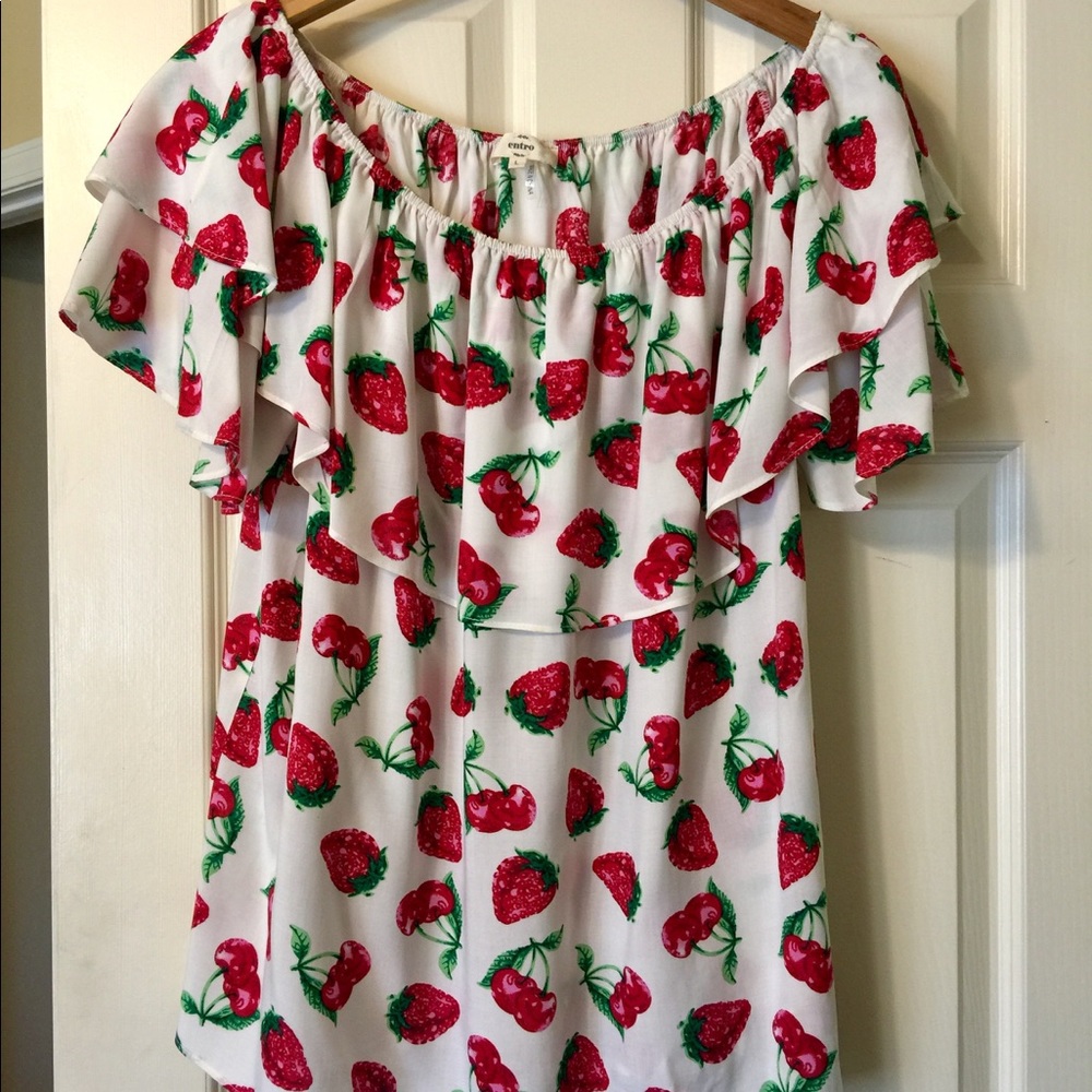 Adorable Rockabilly off the shoulder cherry strawberry Blouse, sz L
